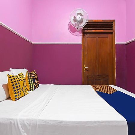 Spot On 91911 Rejeki Homestay Syariah Malioboro Джокякарта Екстериор снимка