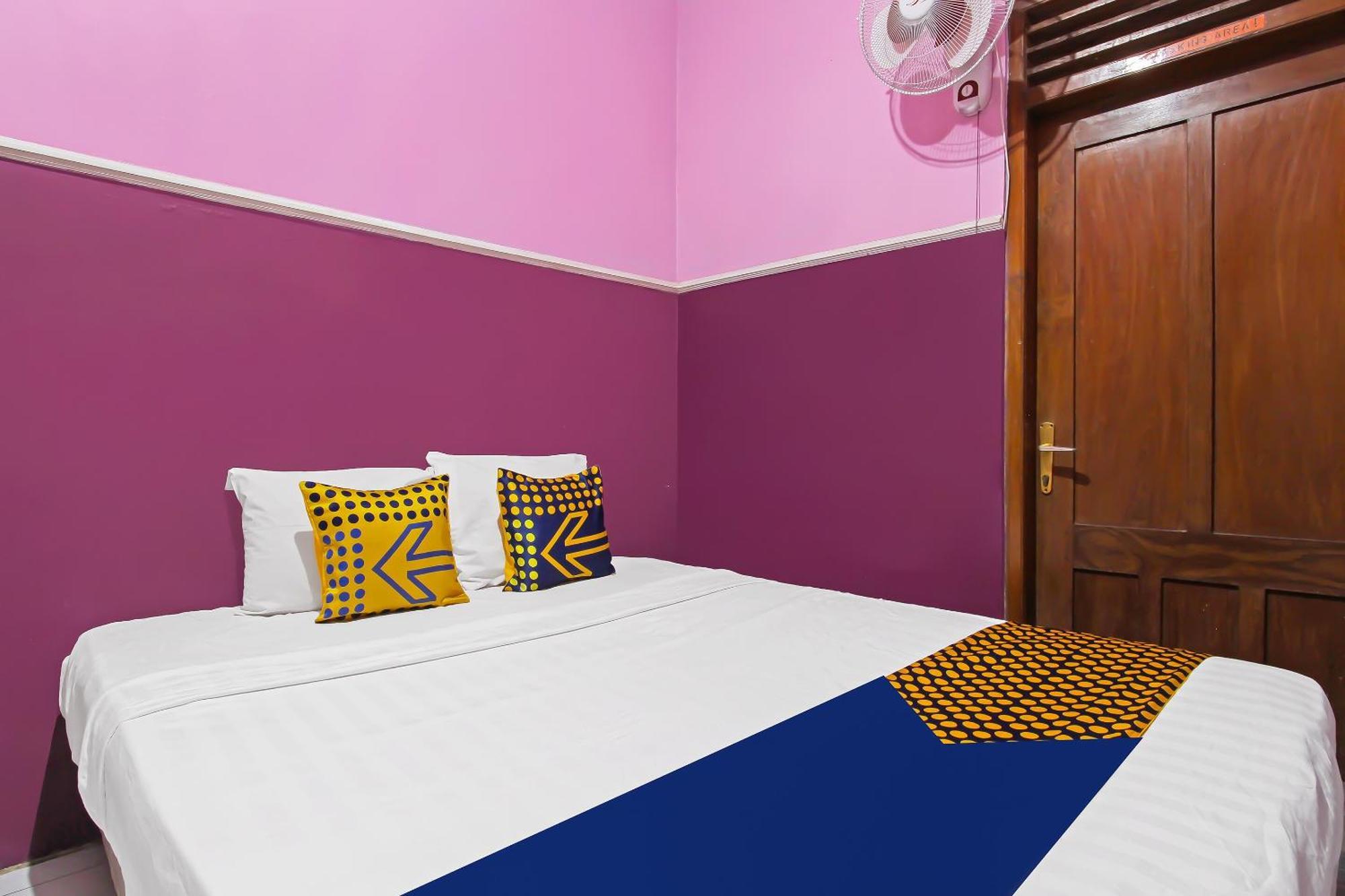 Spot On 91911 Rejeki Homestay Syariah Malioboro Джокякарта Екстериор снимка