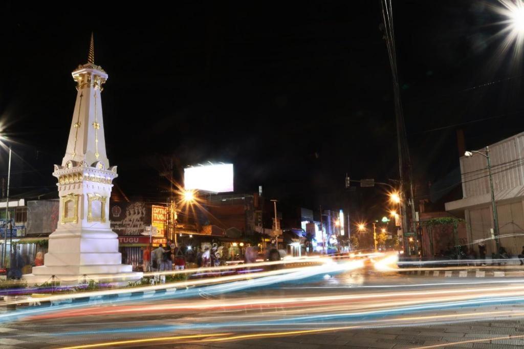 Spot On 91911 Rejeki Homestay Syariah Malioboro Джокякарта Екстериор снимка